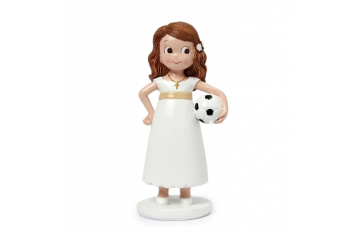 figura pastel comunion niña con pelota futbol