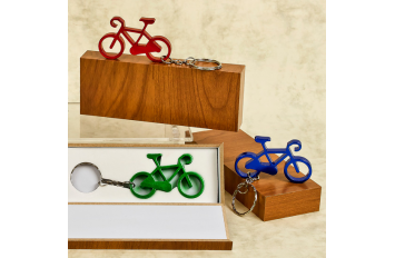 Llavero bici en estuche de madera